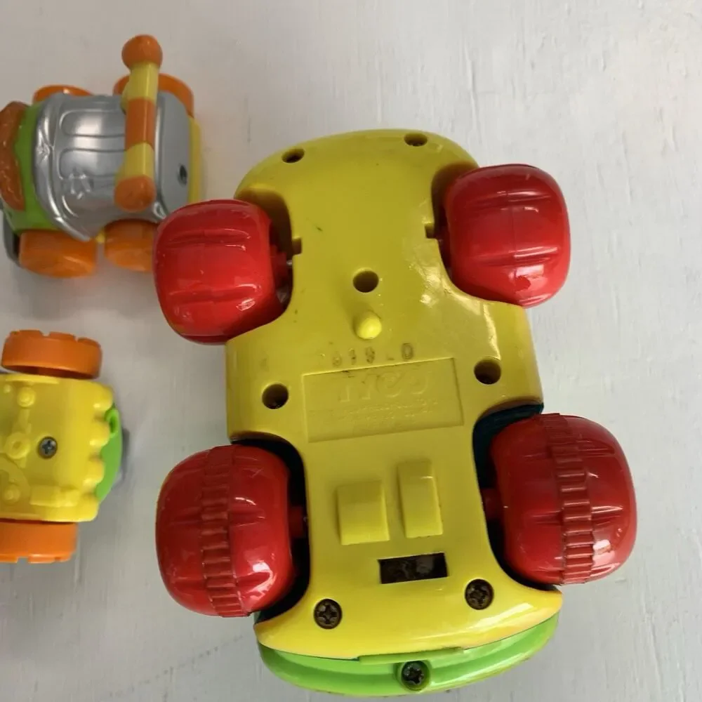 Vintage 1998, 2006 Tyco Preschool Sesame Street Oscar Popping Toy, Garbage Car